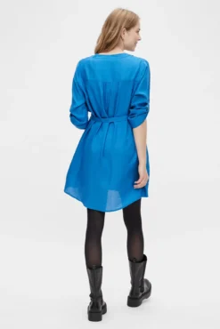Vestido curto maternity e amamentação