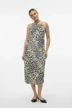 Vestido de alças midi