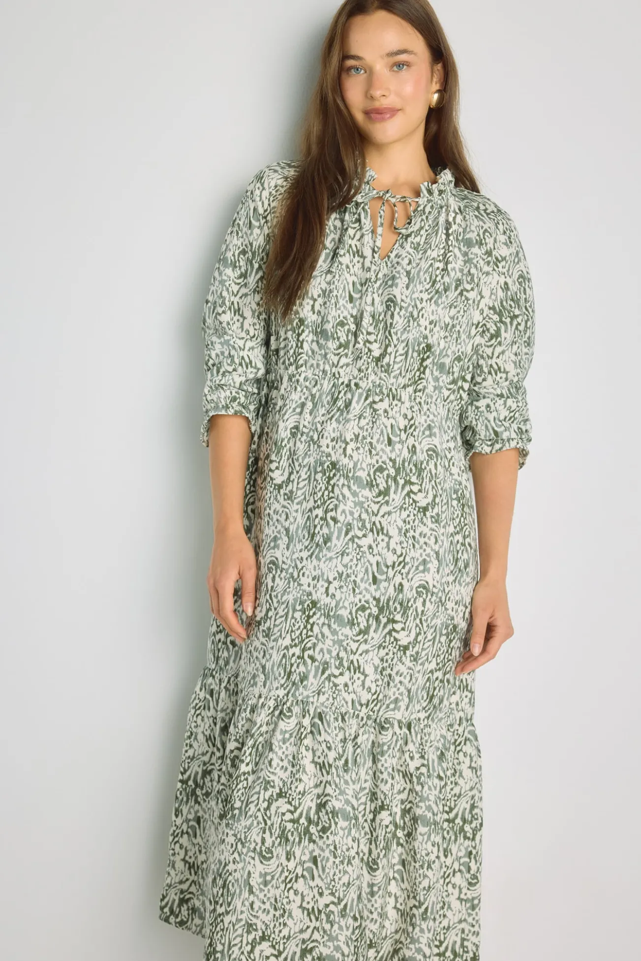 Vestido decote em bico