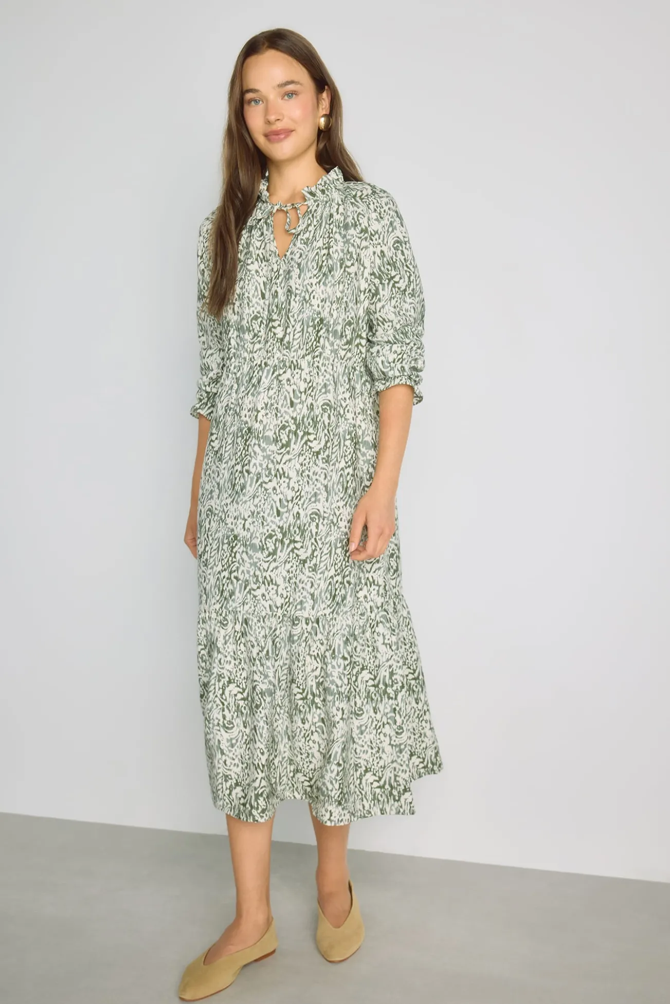 Vestido decote em bico