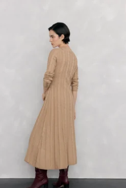 Vestido de malha com oitos