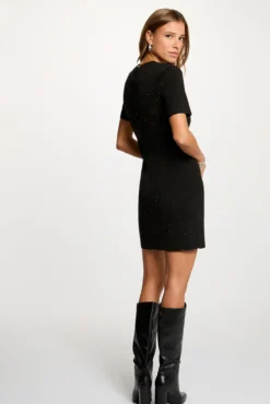 Vestido de malha com strass