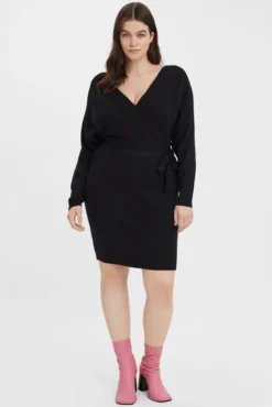 Vestido de malha cruzado de tamanho grande
