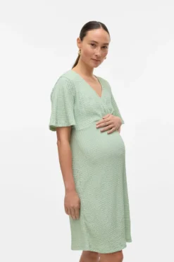 Vestido de maternity e amamentação de manga curta