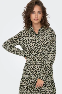 Vestido estampado camiseiro