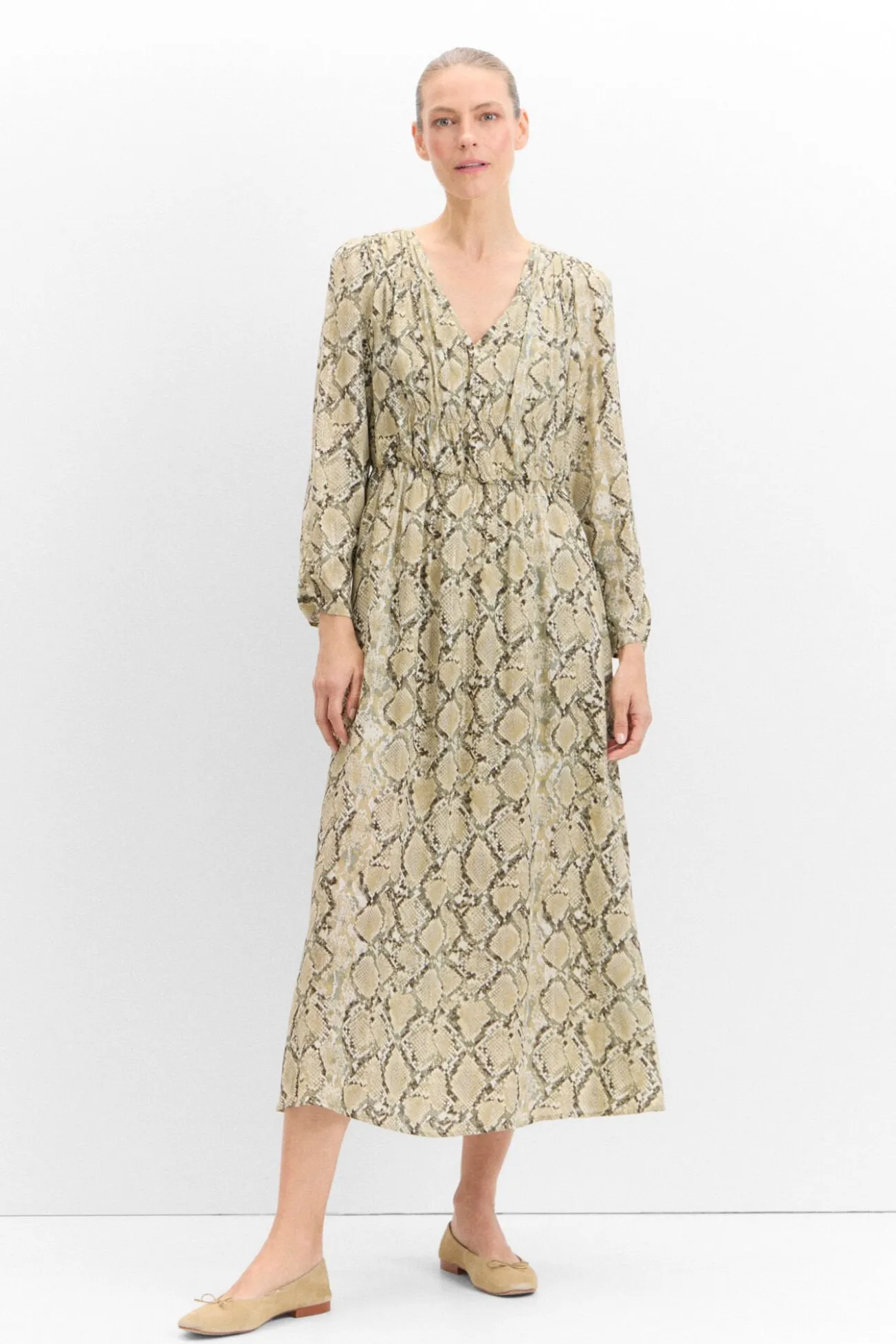 Vestido estampado cobra