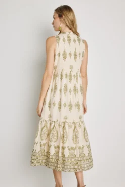 Vestido estampado decote em bico