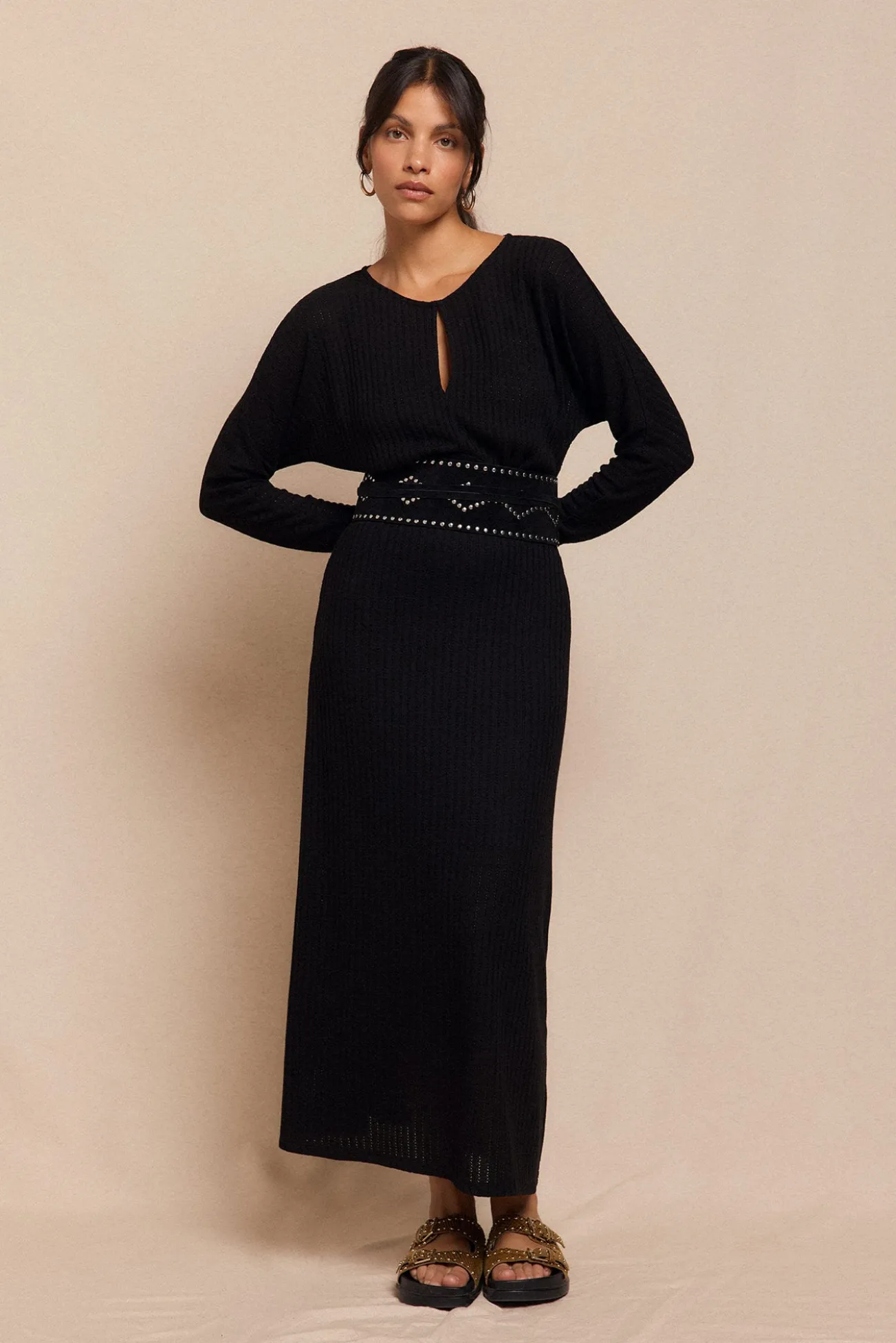 Vestido estruturado com manga morcego