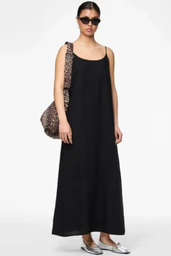 Vestido longo de linho