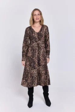 Vestido longo midi fluido
