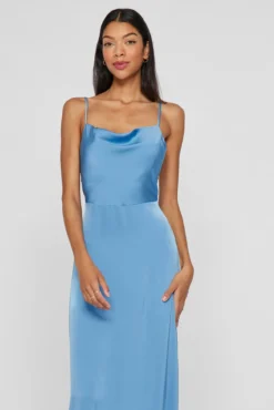 Vestido midi acetinado de festa
