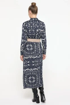 Vestido midi camiseiro