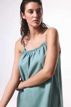 Vestido midi de linho verde