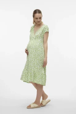 Vestido midi maternity e amamentação