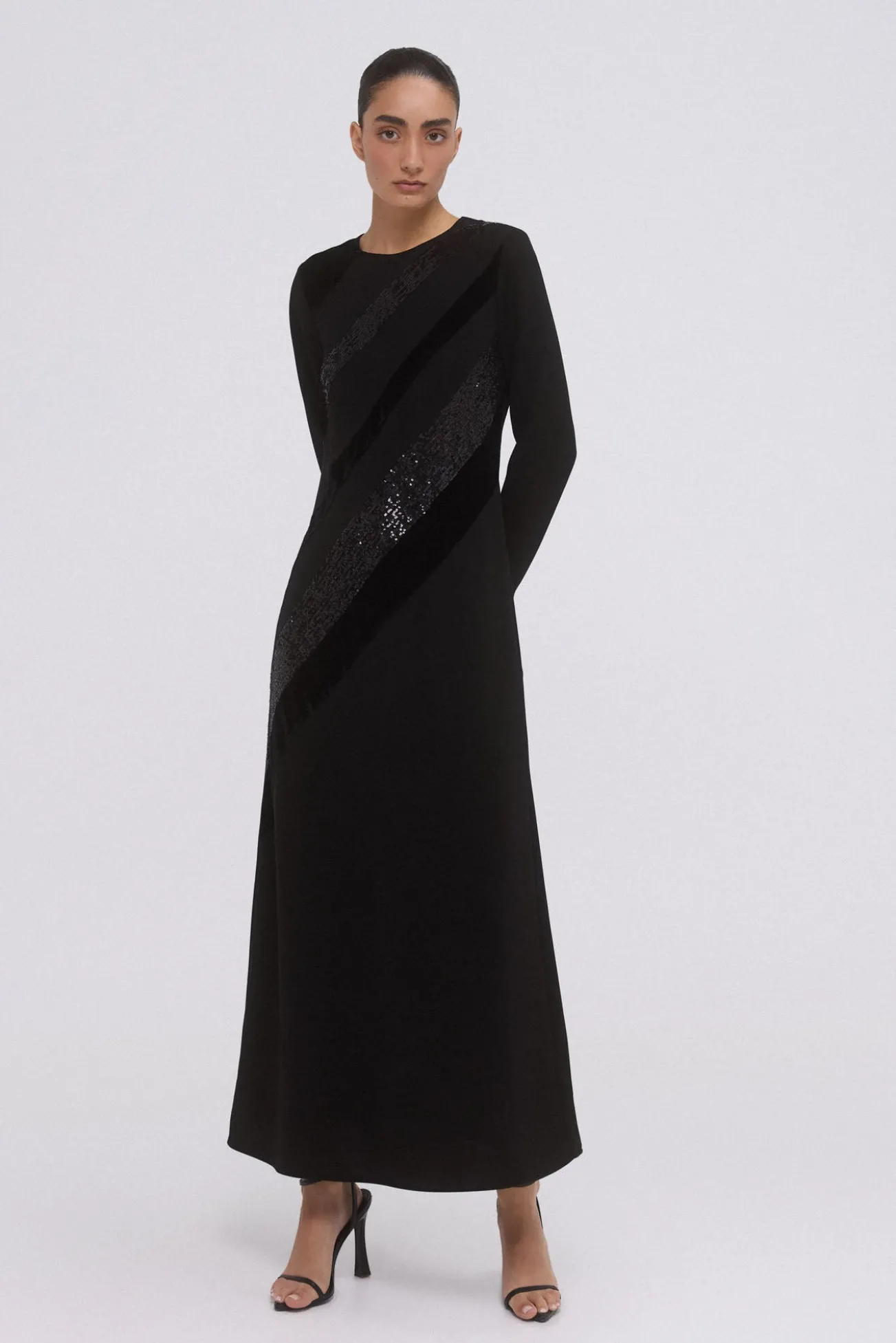 Vestido midi preto