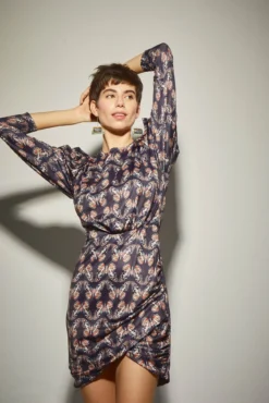 Vestido Mini Acetinado Borboletas